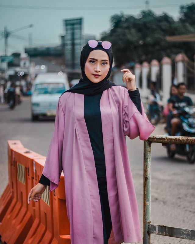 Outer Lilac panjang warna ungu muda
